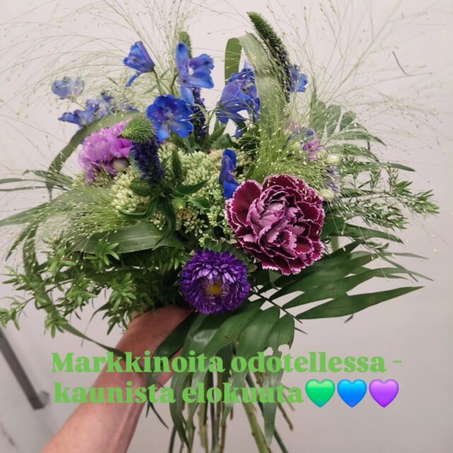 Kuvan kimppu myynnissä kukkakaupalla 50€🌿
Tervetuloa!